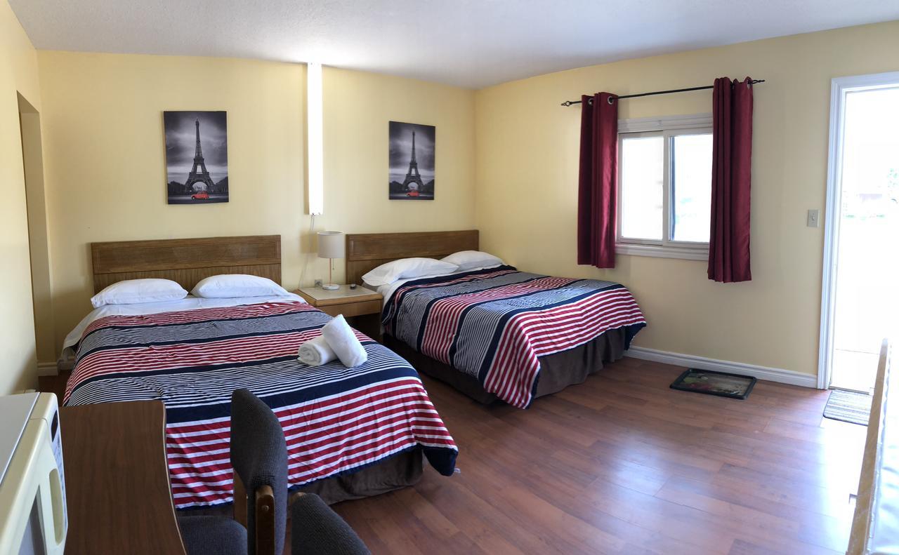 Wasaga Motel Inn วาซากาบีช ภายนอก รูปภาพ