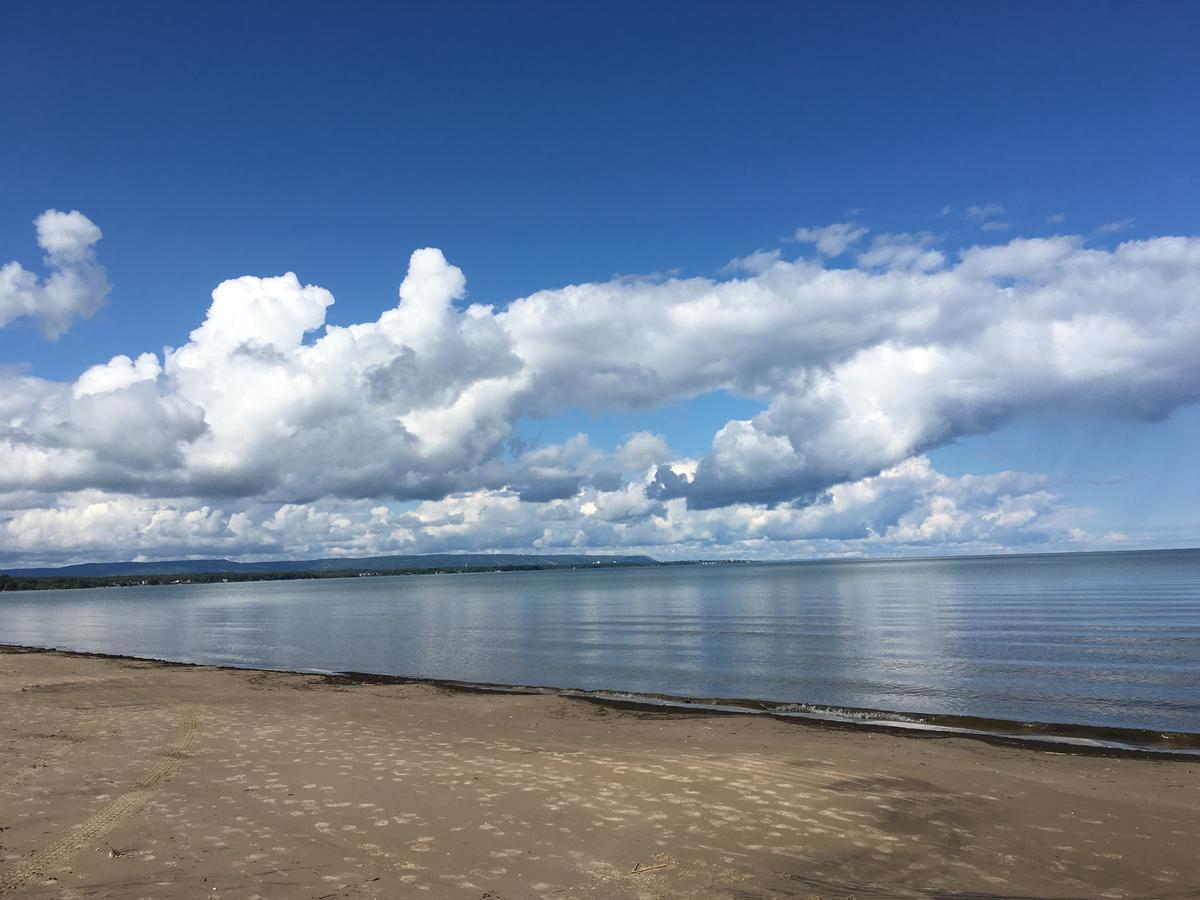 Wasaga Motel Inn วาซากาบีช ภายนอก รูปภาพ